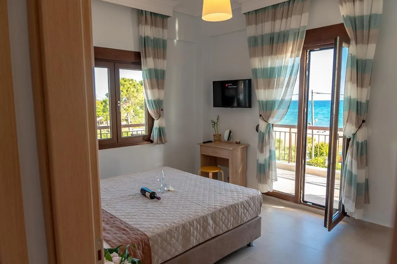 Dimi Seafront Apartment By Rentals Pro Services - Nea Moudania