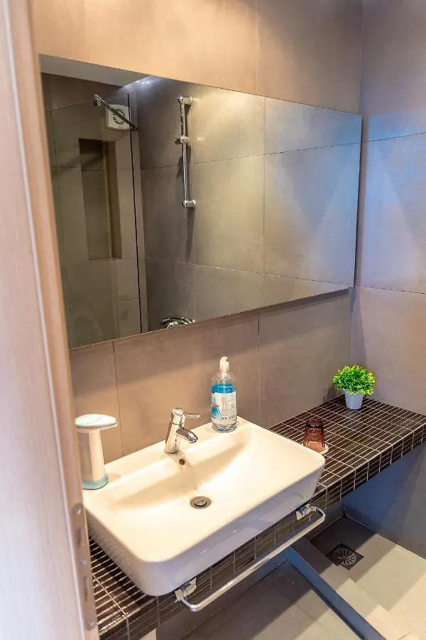 Dimi Seafront Apartment By Rentals Pro Services - Nea Moudania