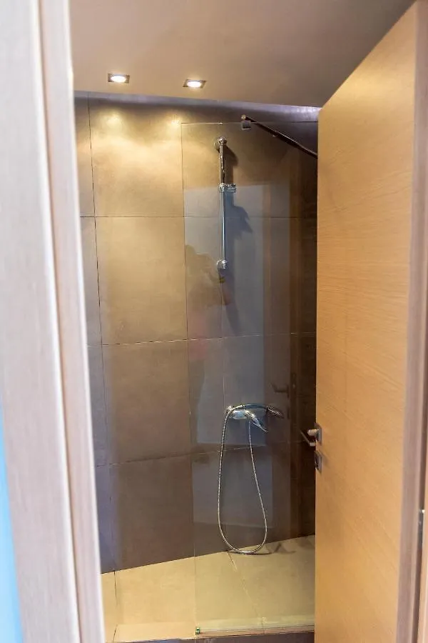 Dimi Seafront Apartment By Rentals Pro Services - Nea Moudania
