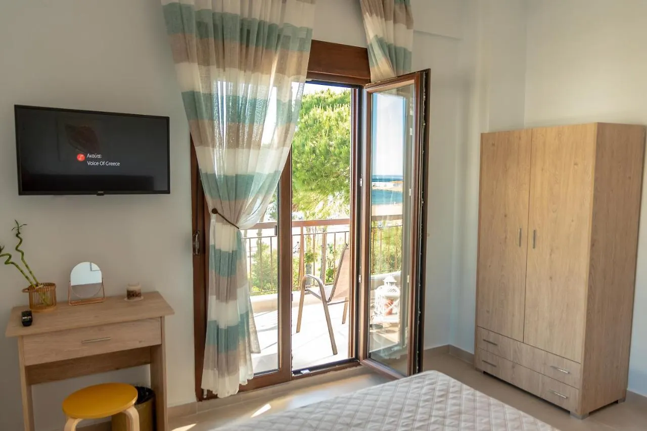 Dimi Seafront Apartment By Rentals Pro Services - Nea Moudania